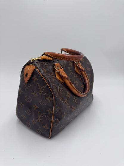 Louis Vuitton Speedy 25