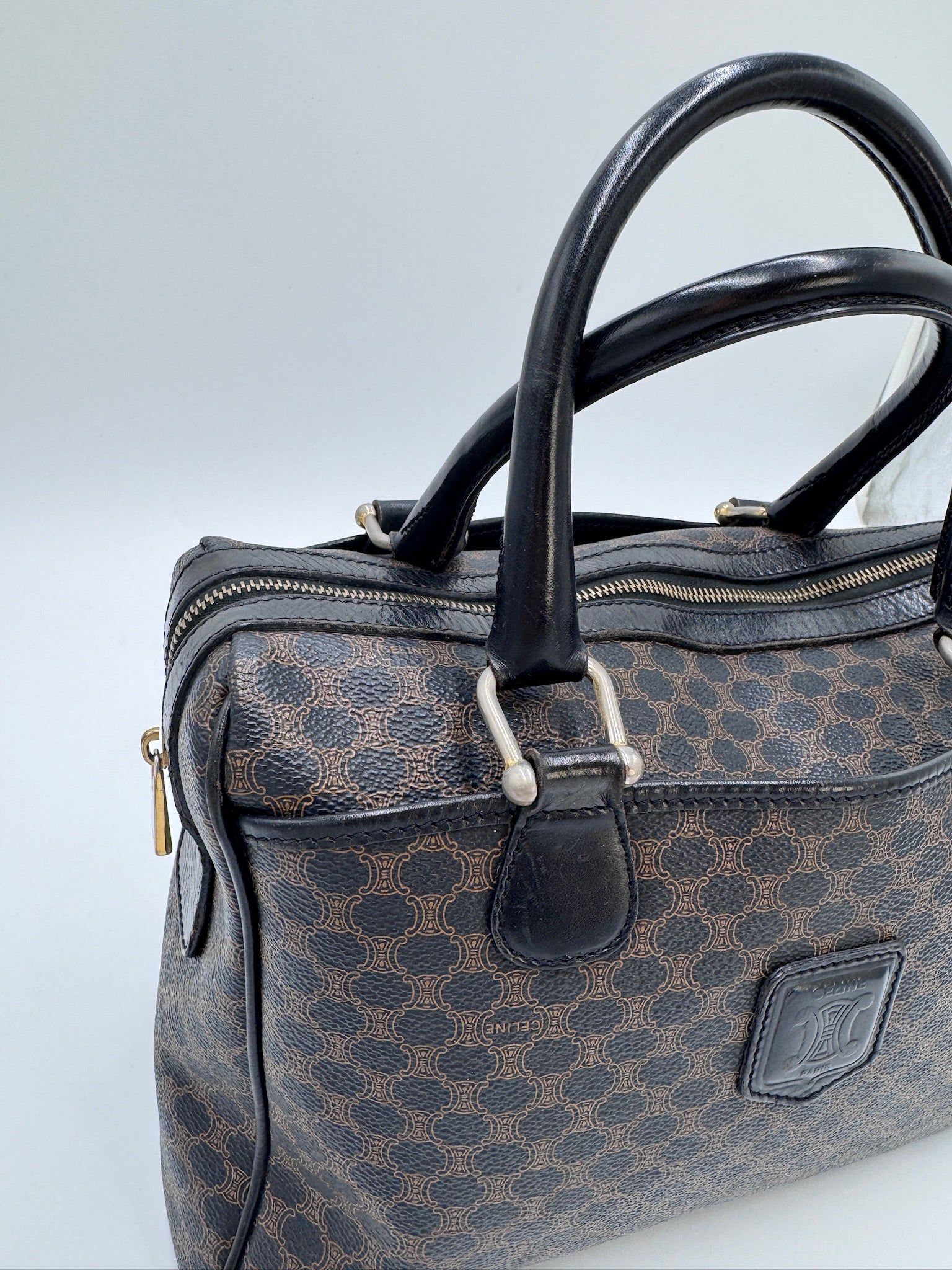 seitlich links Ansicht der Celine Handbag Shopper, Details des Leders