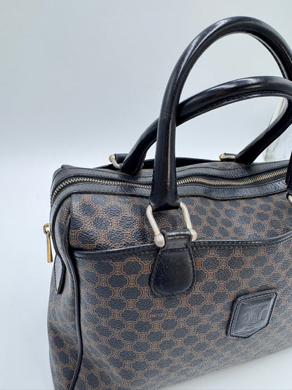 seitlich links Ansicht der Celine Handbag Shopper, Details des Leders