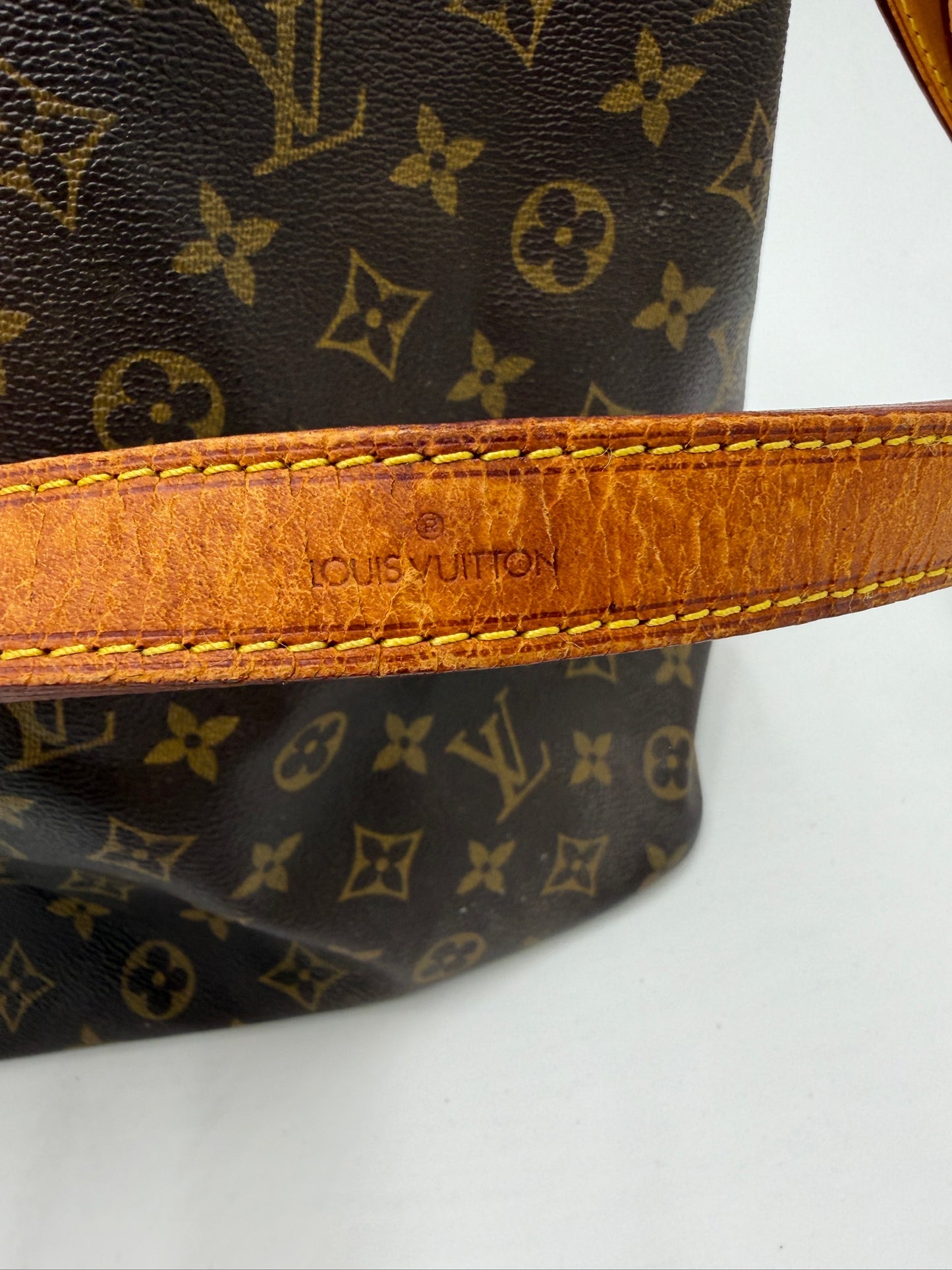Louis Vuitton Petite Noè monogram