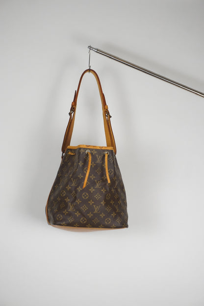 Louis Vuitton Petite Noè monogram