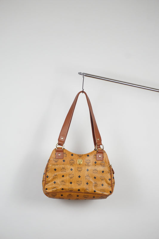 MCM Schultertasche 1