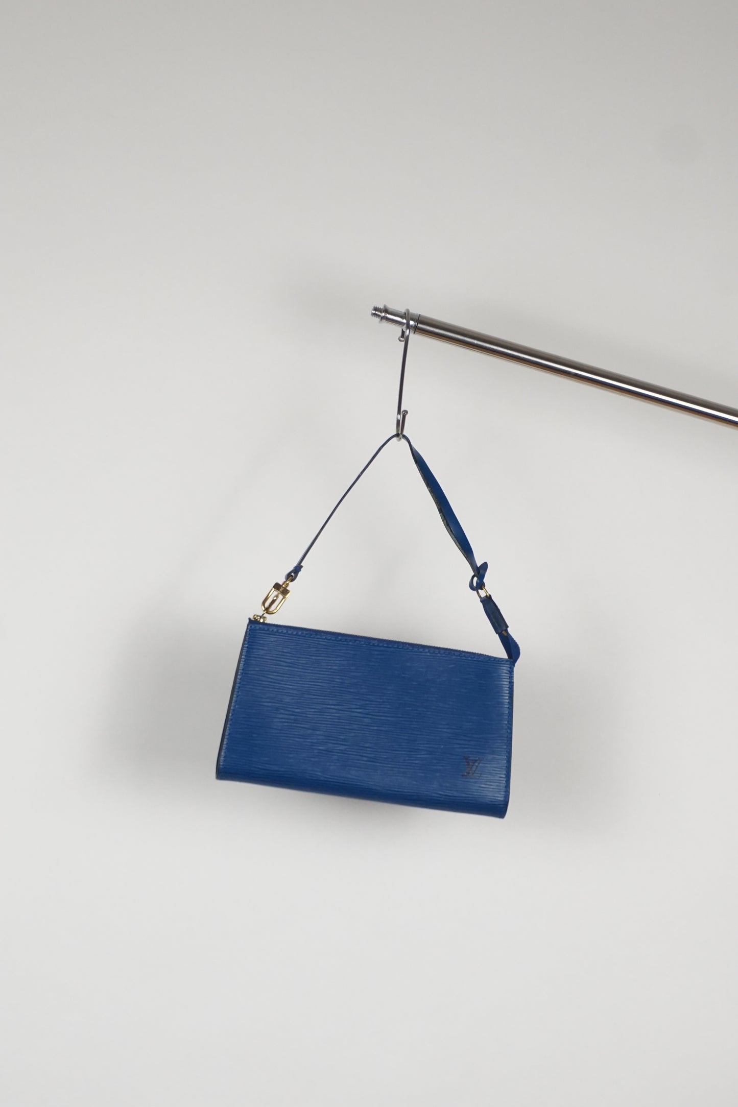 Louis Vuitton Pochette blau