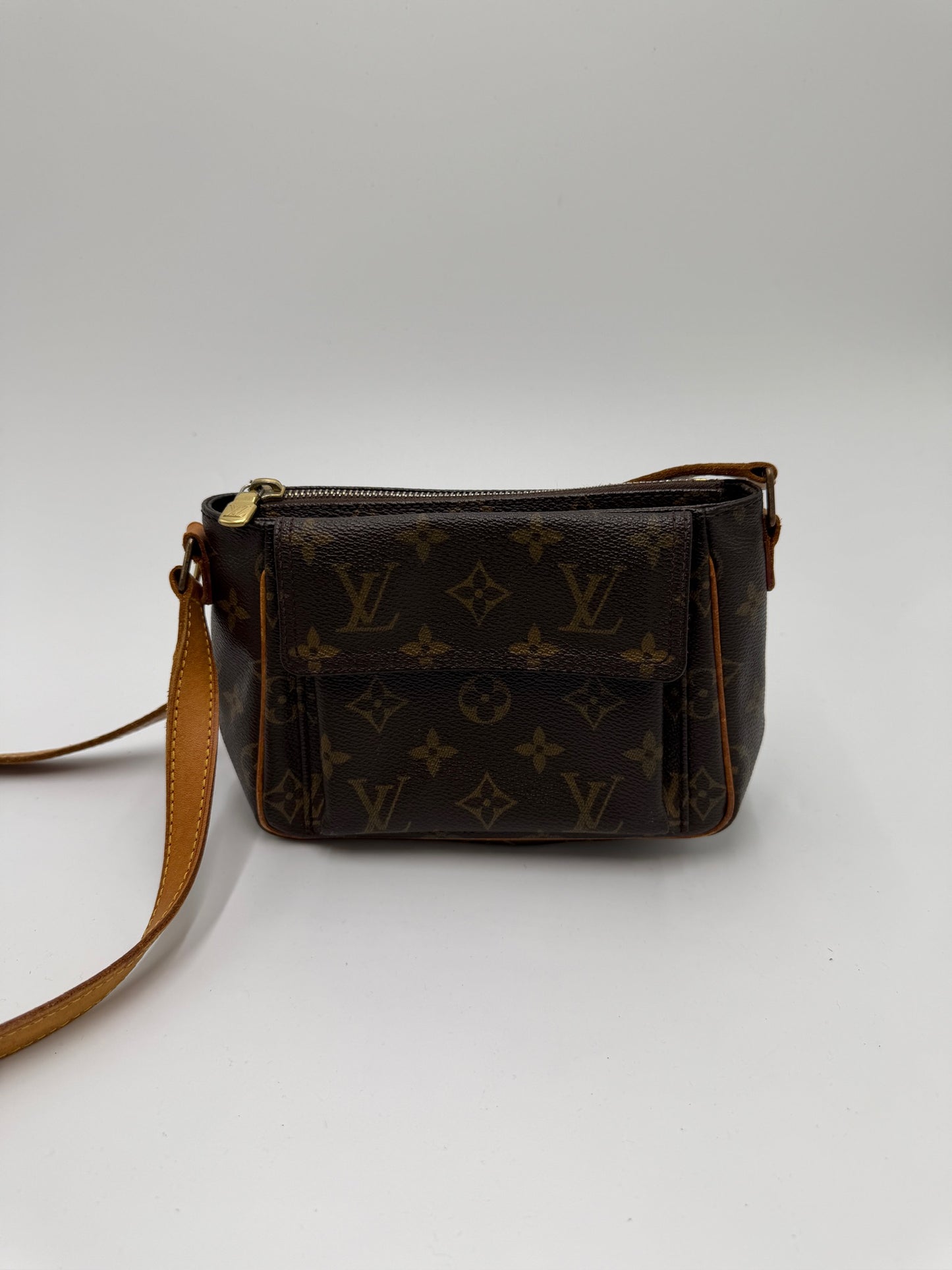 Louis Vuitton Cite PM