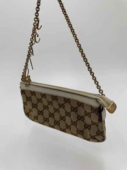 Gucci Pochette mit Gucci Anhänger