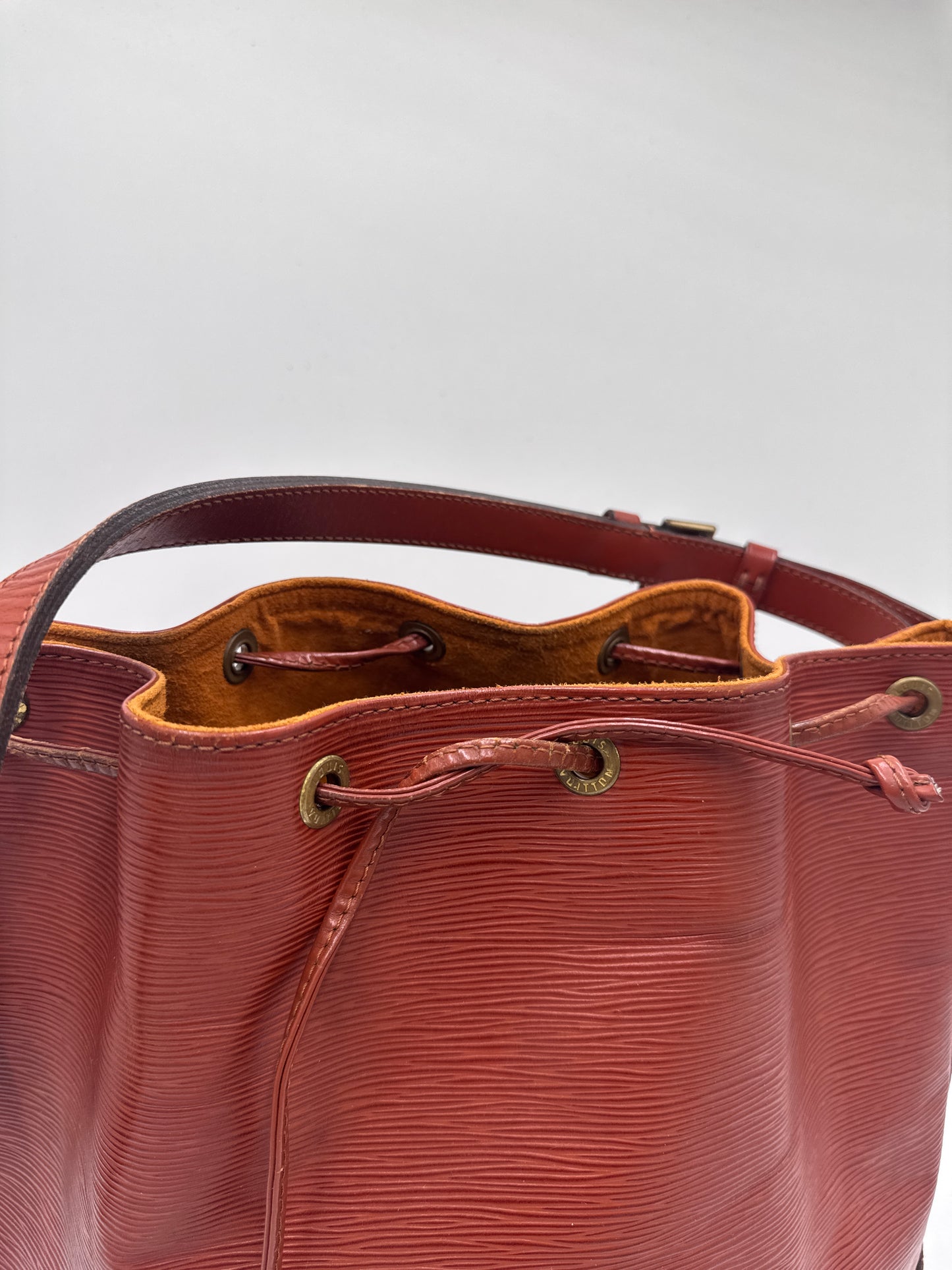 Louis Vuitton Noe Grande in braun
