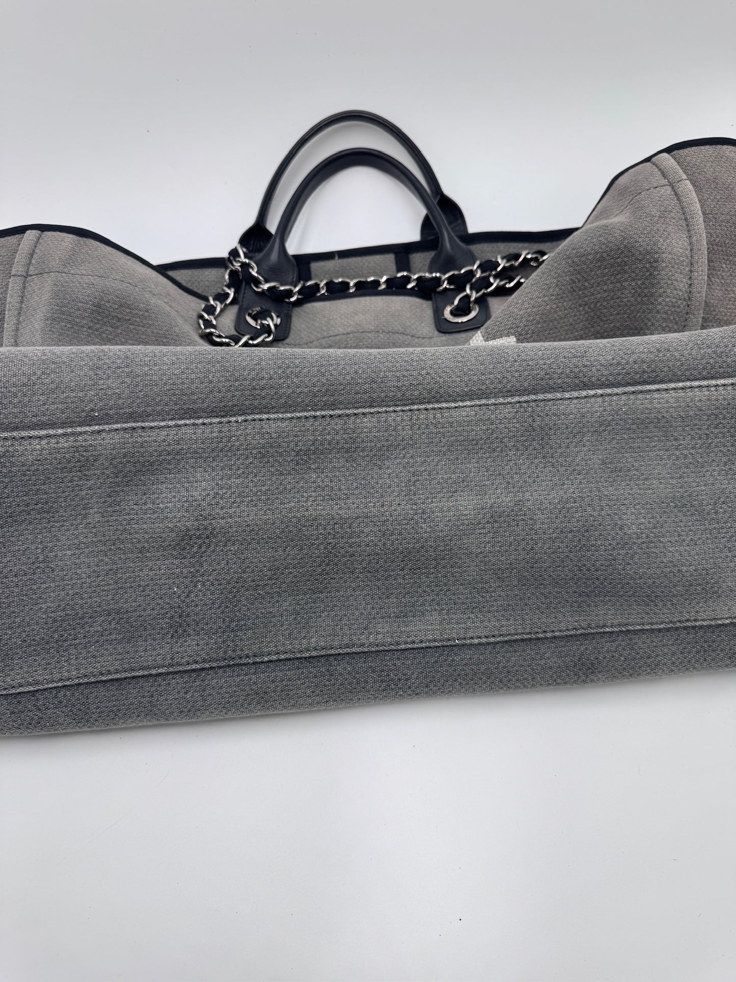Chanel Deauville GM