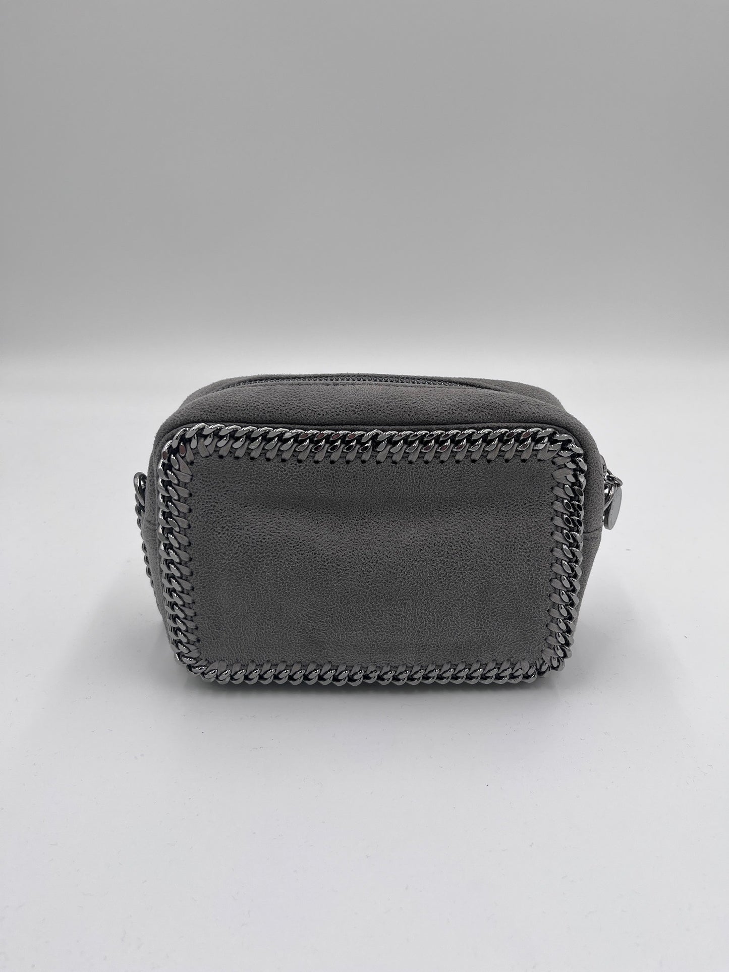 Gesamtansicht der grau vintage Stella McCartney crossbody falabella in Größe Klein.