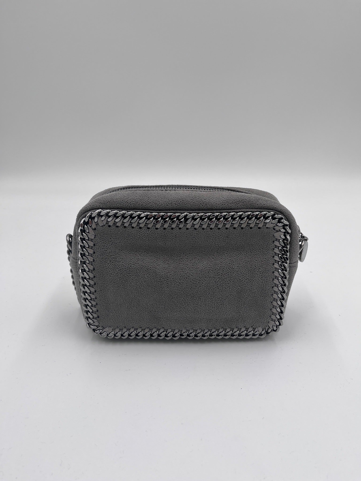 Gesamtansicht der grau vintage Stella McCartney crossbody falabella in Größe Klein.